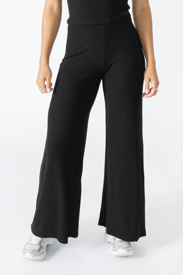 Aura Chic Flare Pants Black