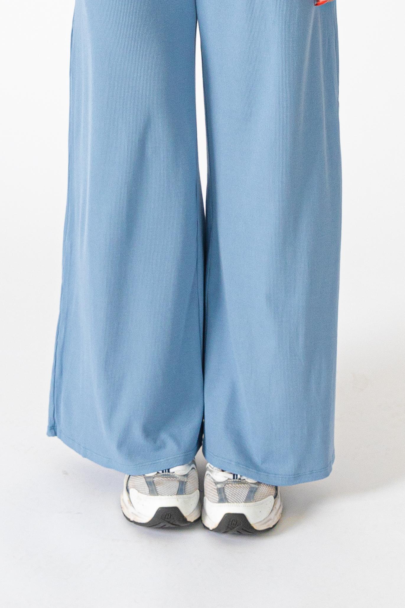 AuraRest Day Flare Pants sky Blue