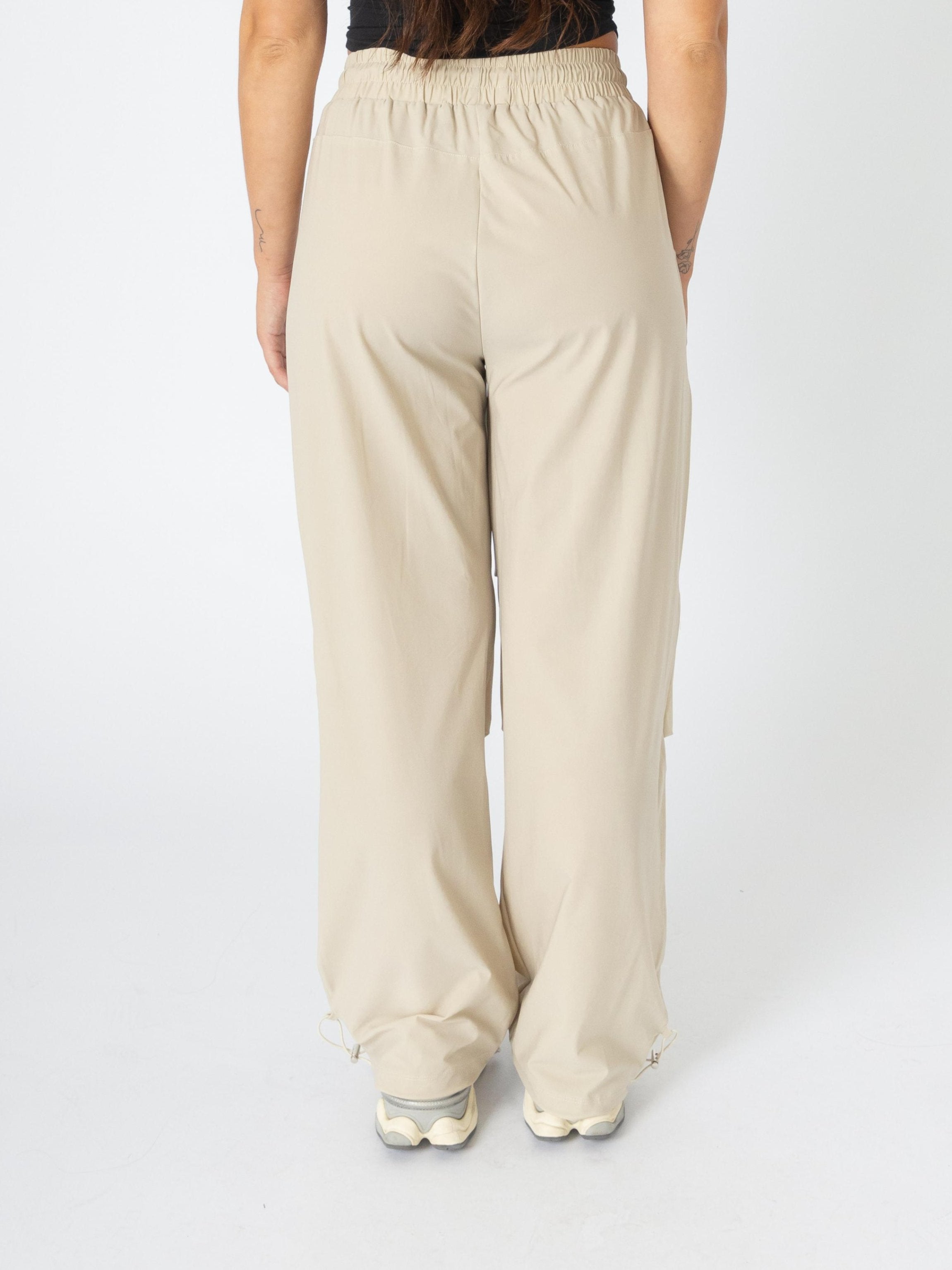 Everyday Woven pants Creme